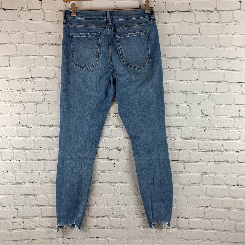 Banana Republic Jeans Skinny Fit Distressed - Picture 3 of 3